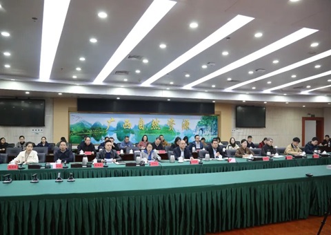 广西部署耕地；ず秃由铰袒占渥ㄏ罟婊僭旃ぷ “破局”耕林空间矛盾